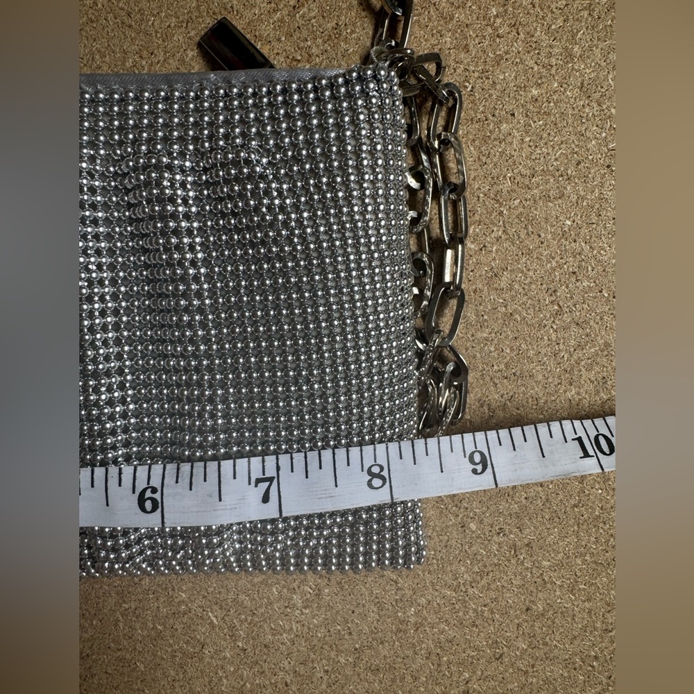 Le Chateau Silver Chainmail Evening Bag - Picture 5 of 6